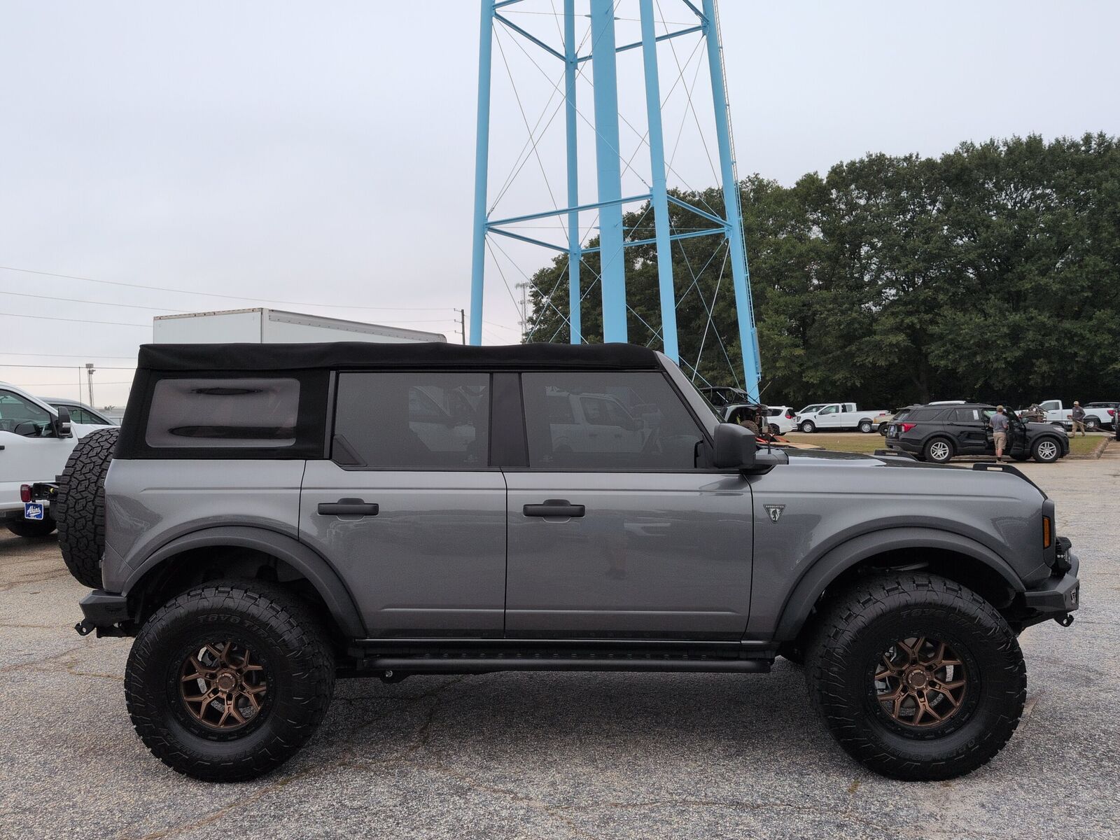 2021 FORD Bronco