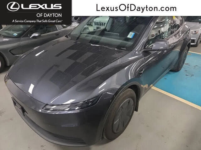 2026 TESLA Model Y