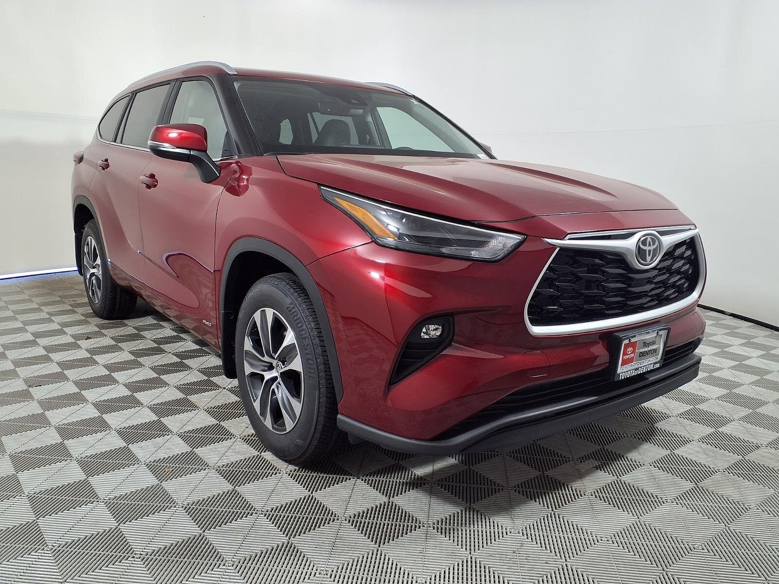 2026 TOYOTA Highlander