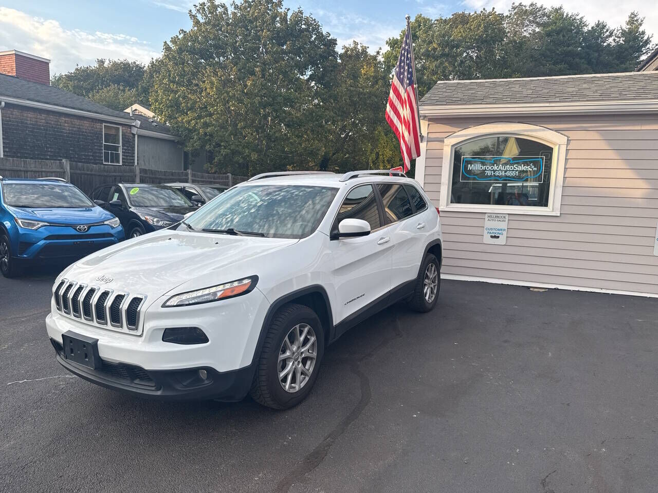 2017 JEEP Cherokee