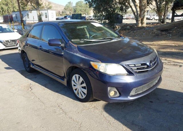 2013 TOYOTA Corolla