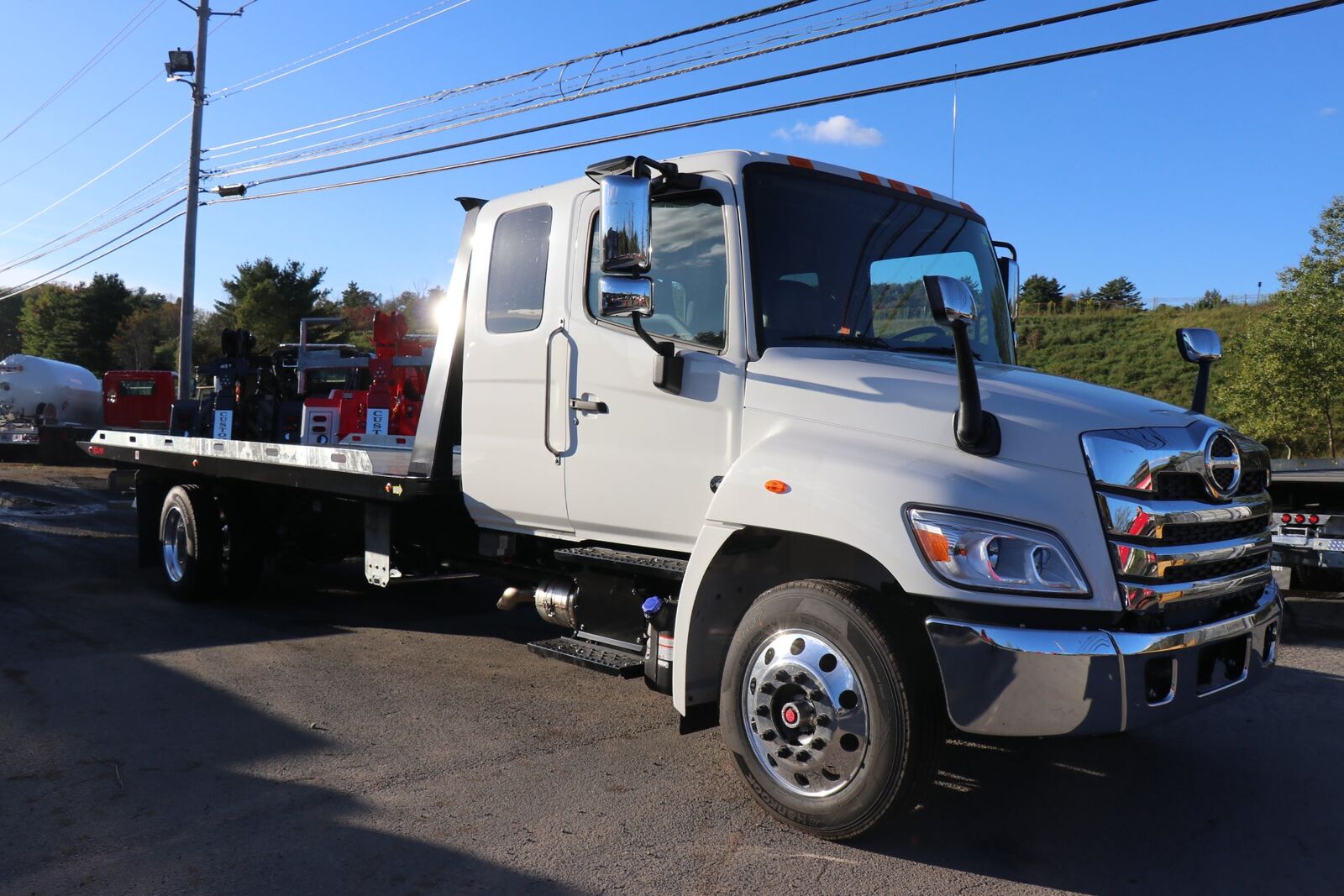 2027 HINO L6