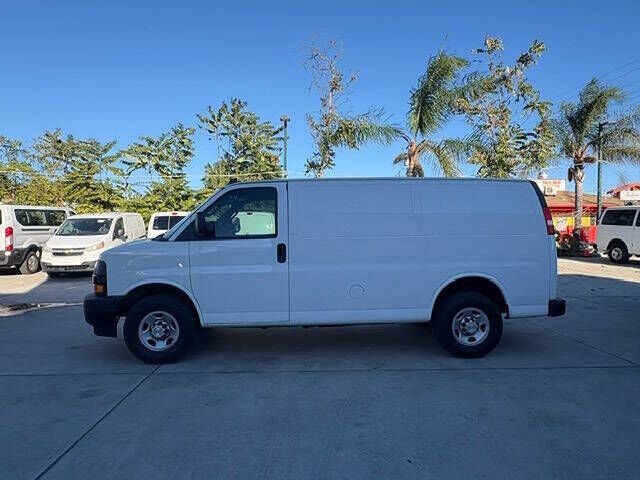 2024 CHEVROLET Express