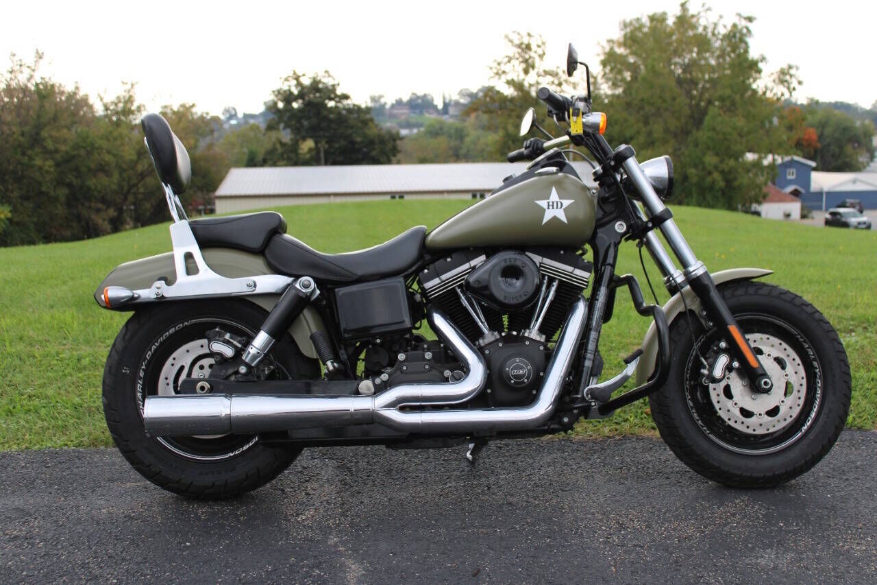 2015 HARLEY DAVIDSON Dyna Fat Bob