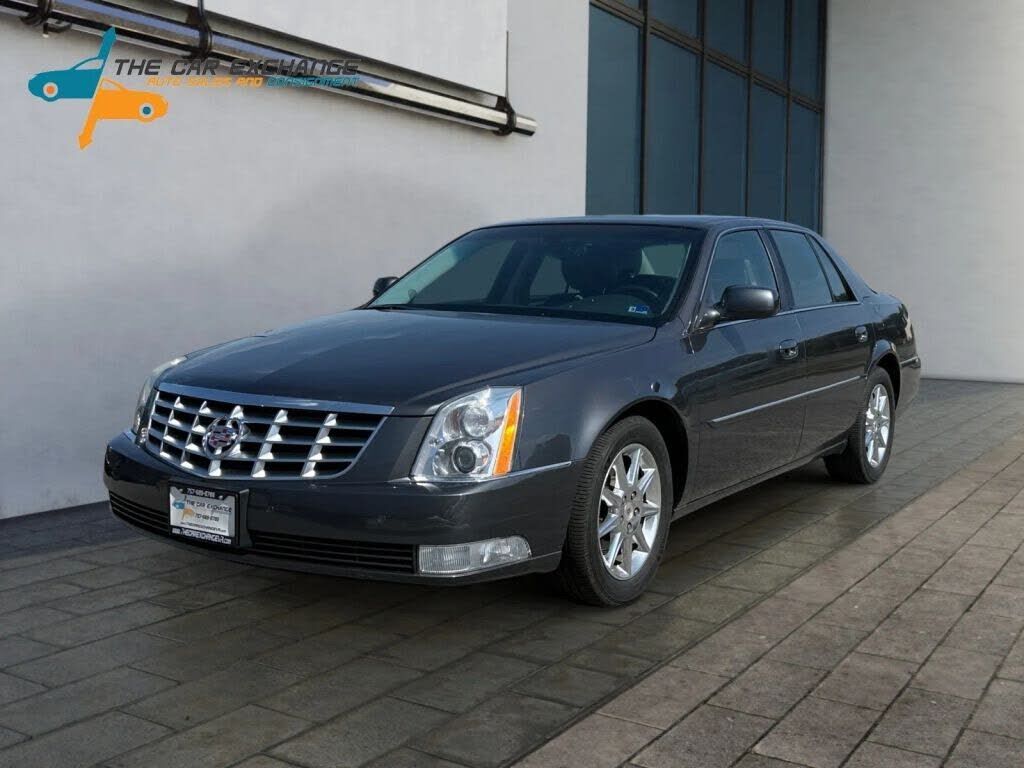 2010 CADILLAC DTS