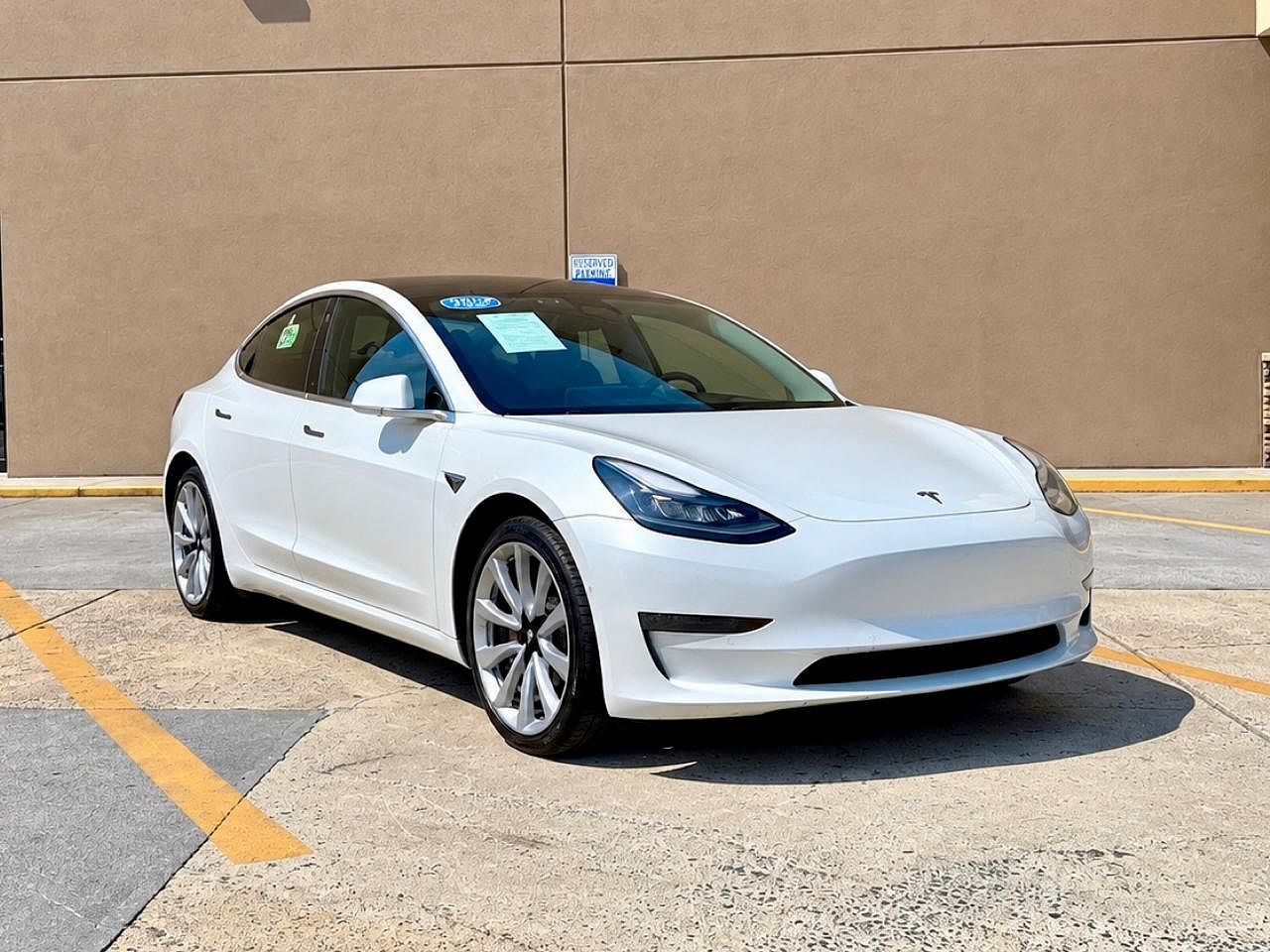 2019 TESLA Model 3