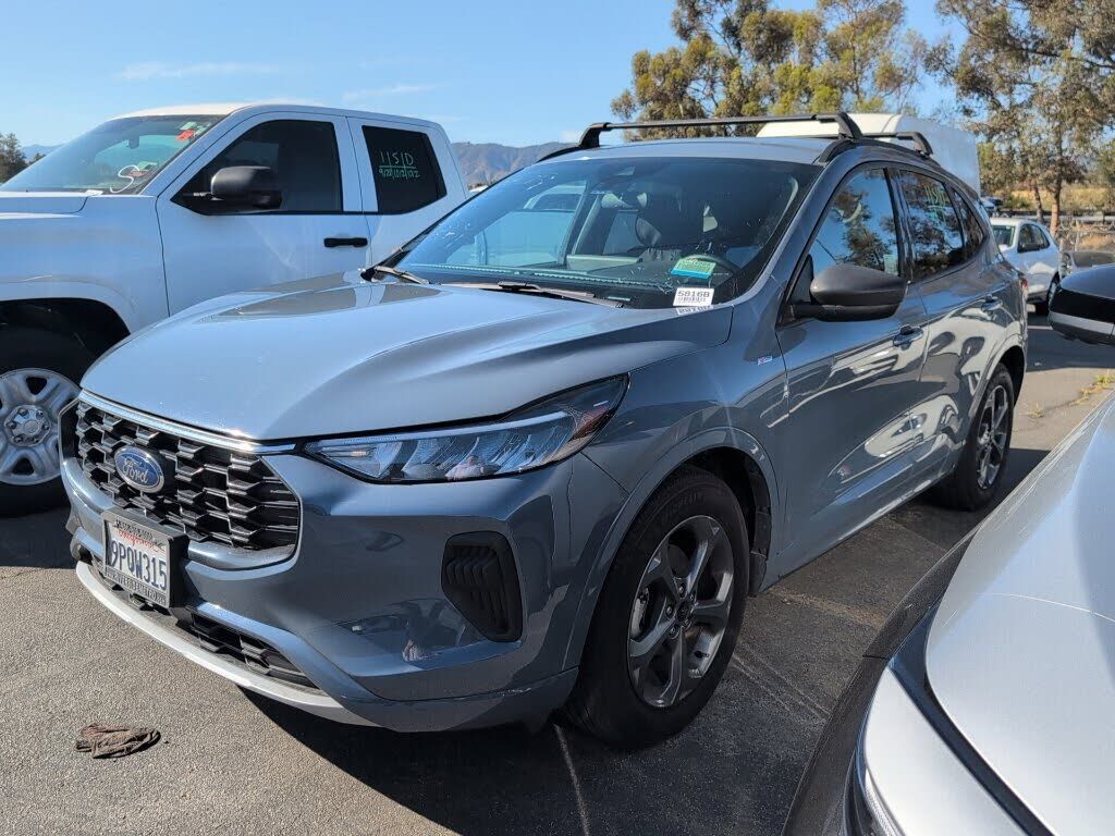 2024 FORD Escape