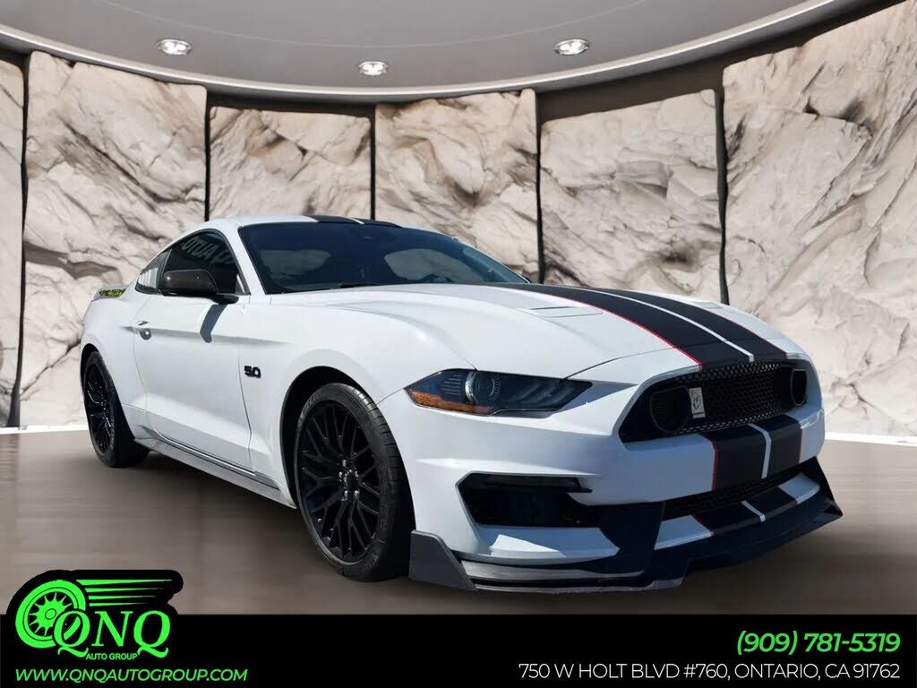 2020 FORD Mustang