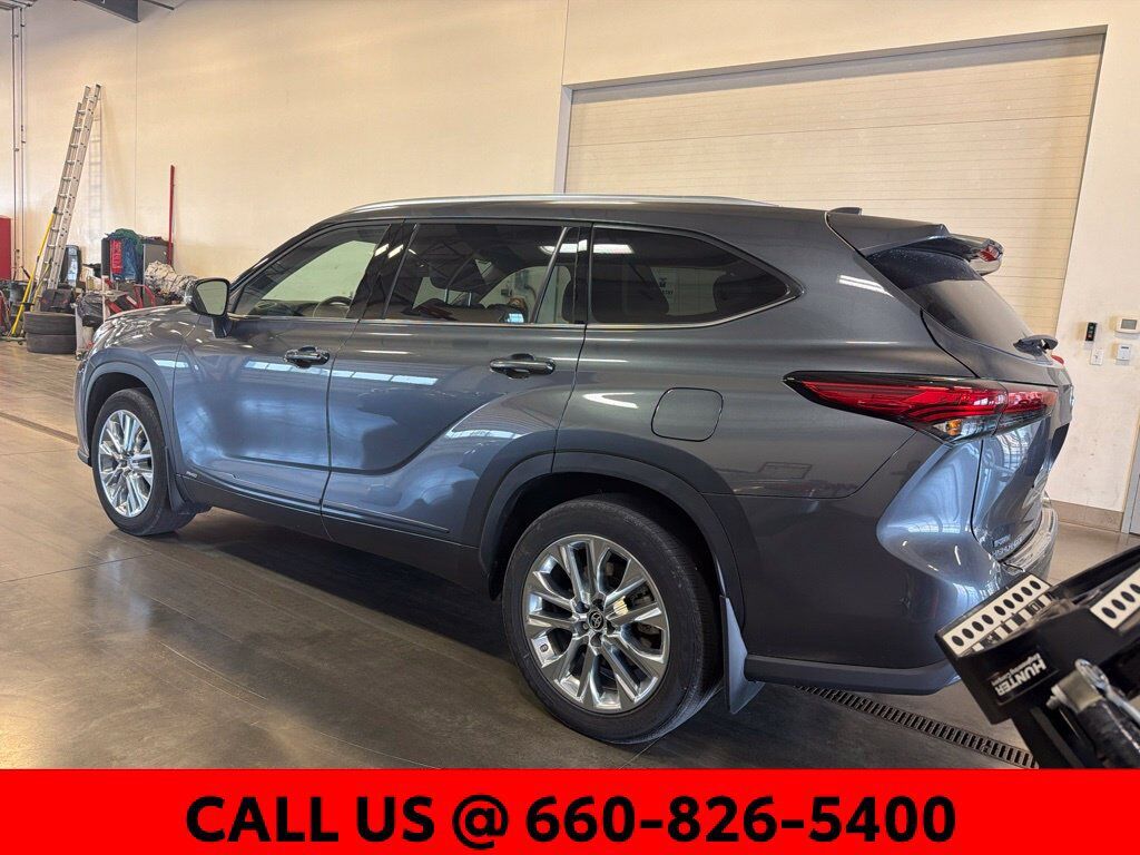 2023 TOYOTA Highlander