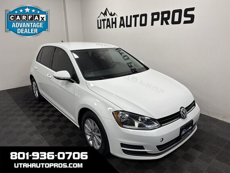 2016 VOLKSWAGEN Golf