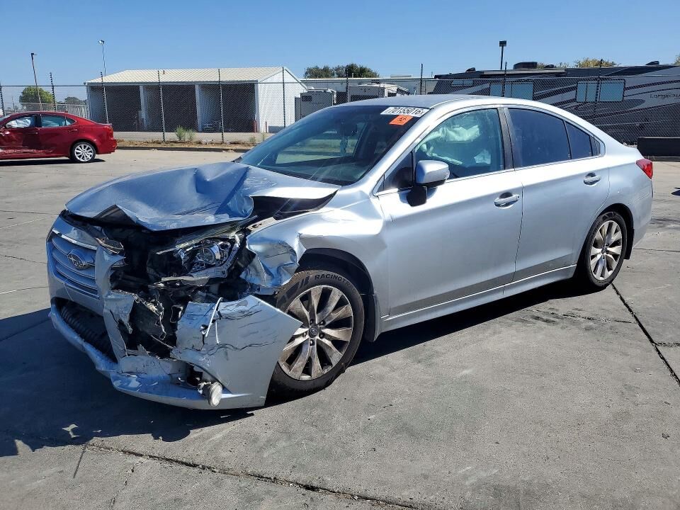 2016 SUBARU Legacy