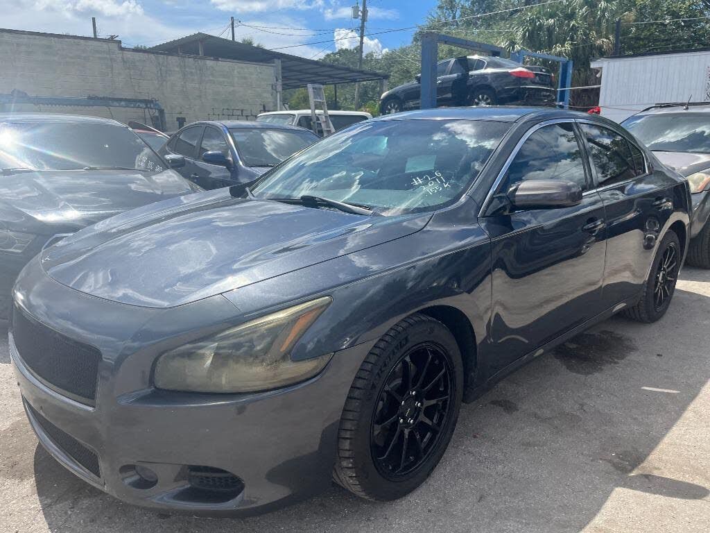 2011 NISSAN Maxima