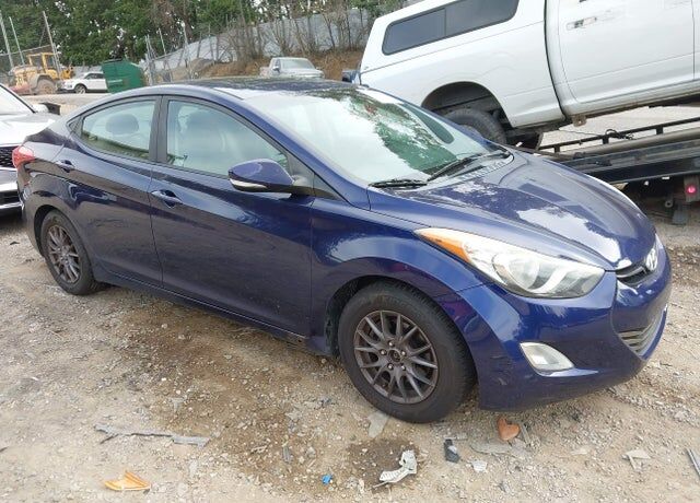 2012 HYUNDAI Elantra