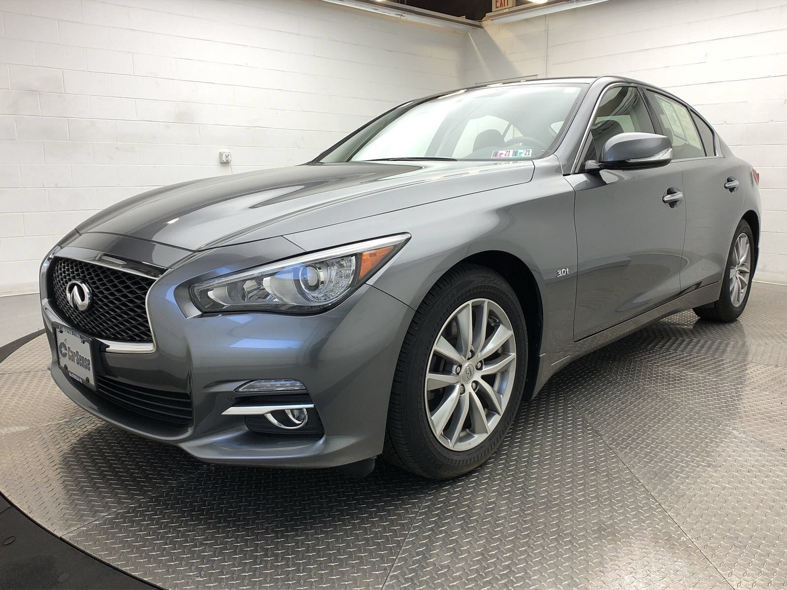 2016 INFINITI Q50