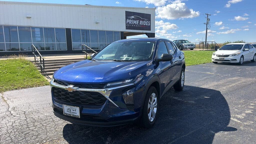 2024 CHEVROLET Trax