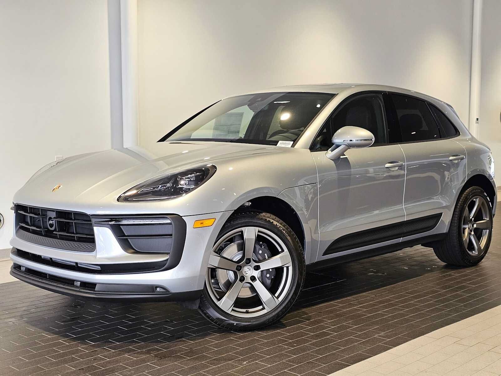 2025 PORSCHE Macan