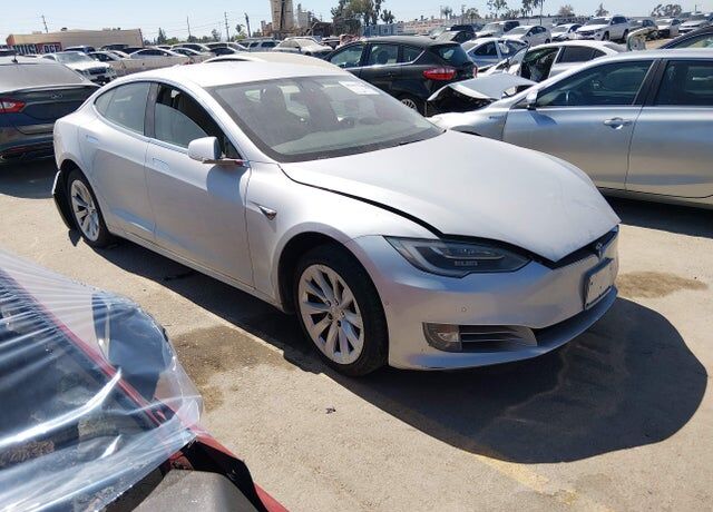 2016 TESLA Model S
