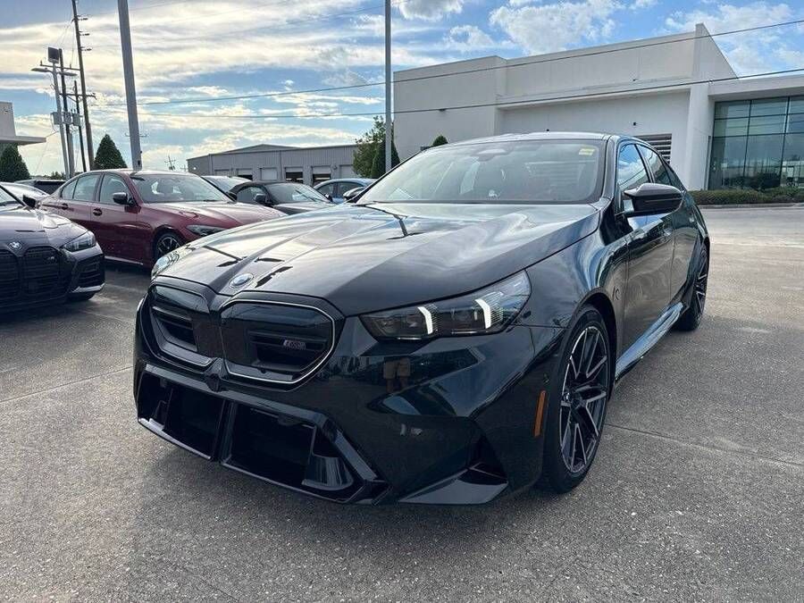 2027 BMW M5