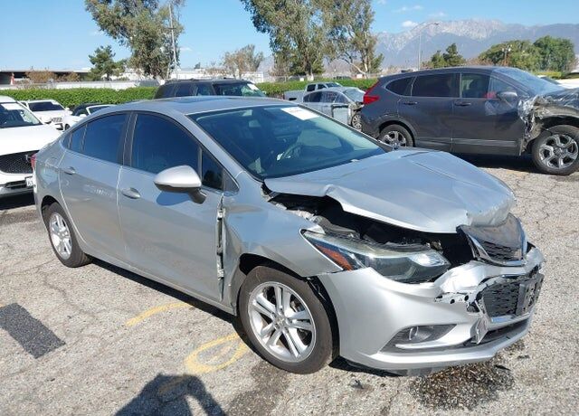 2017 CHEVROLET Cruze