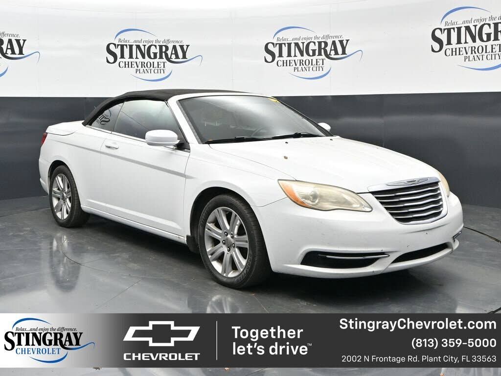 2012 CHRYSLER 200