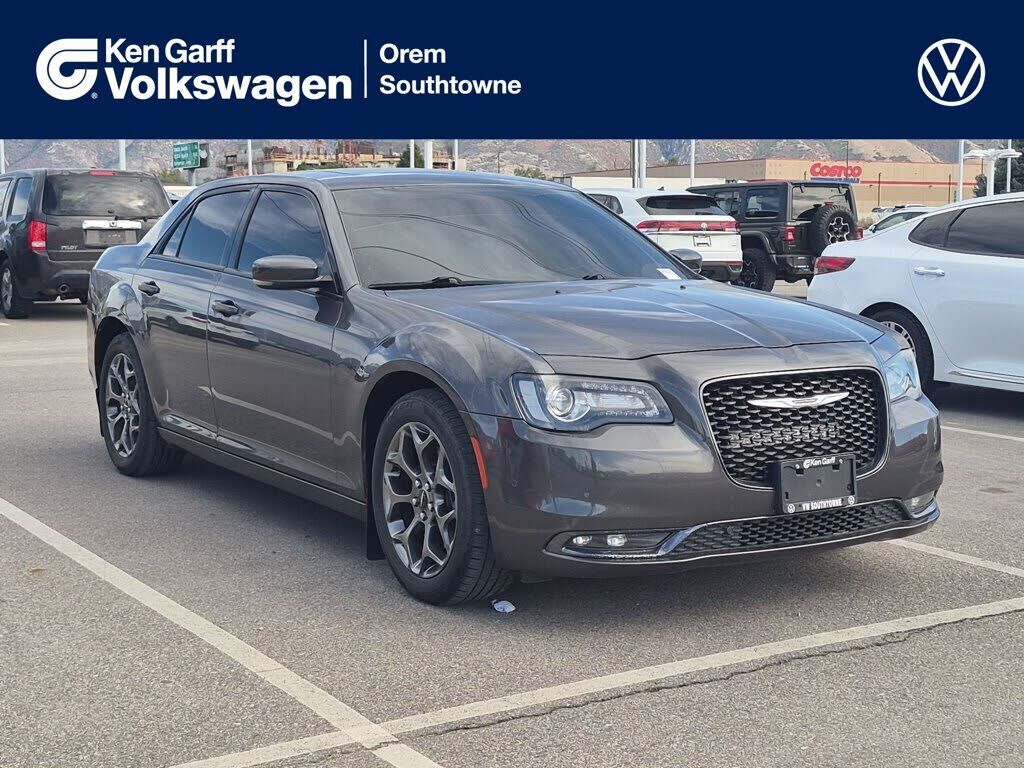 2016 CHRYSLER 300