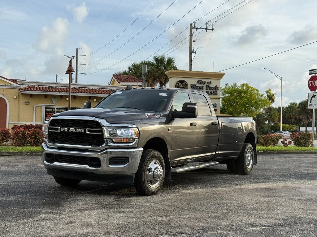 2023 RAM 3500