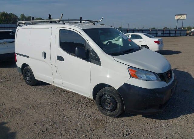 2015 NISSAN NV200
