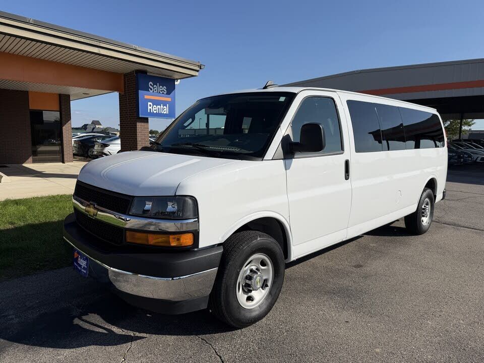 2024 CHEVROLET Express