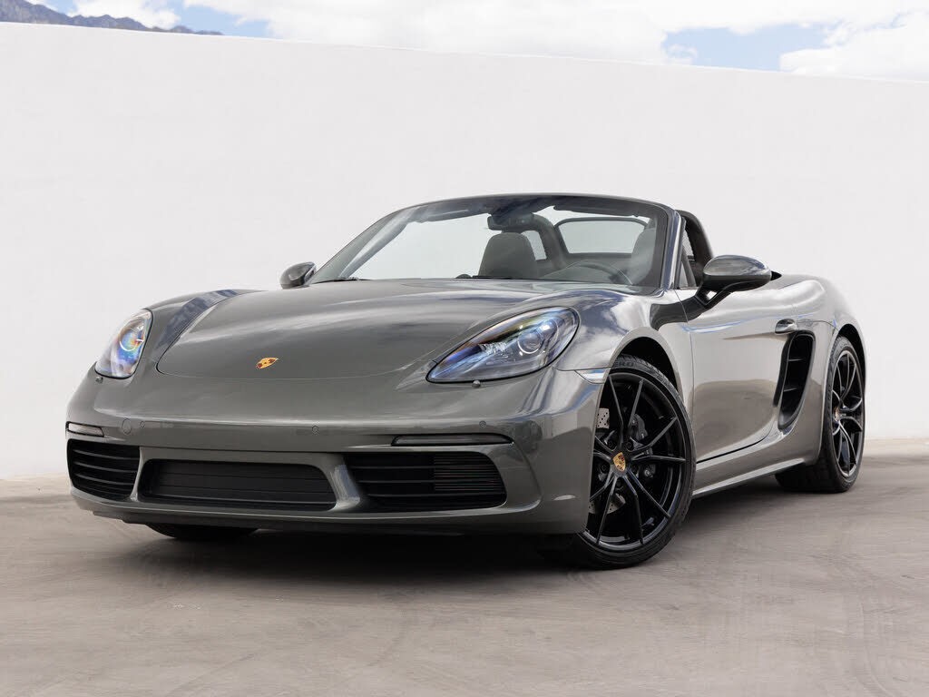 2025 PORSCHE 718