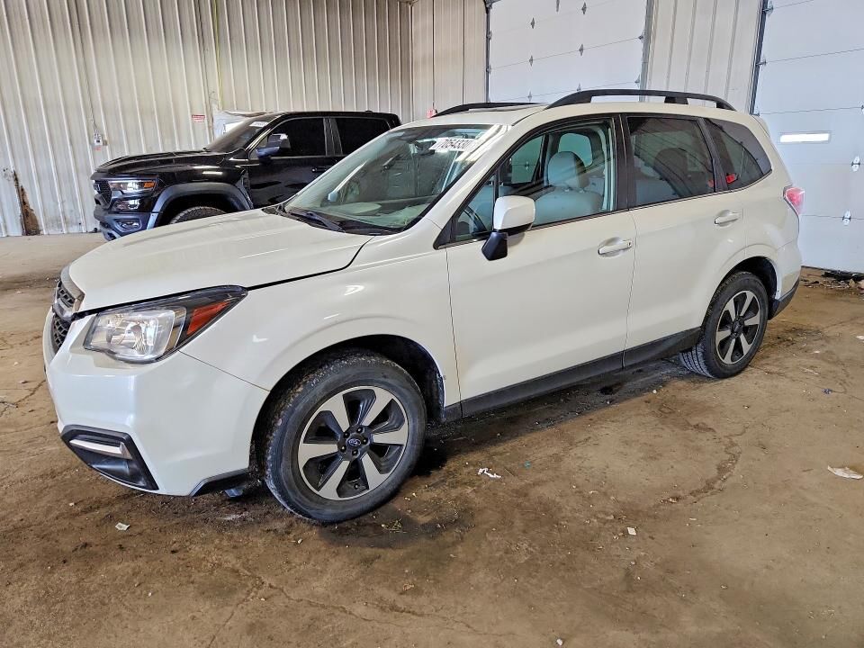 2018 SUBARU Forester