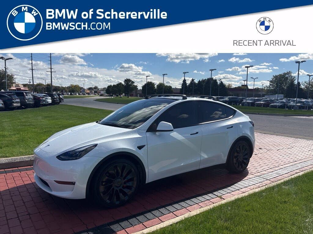 2023 TESLA Model Y