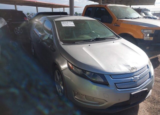 2013 CHEVROLET Volt