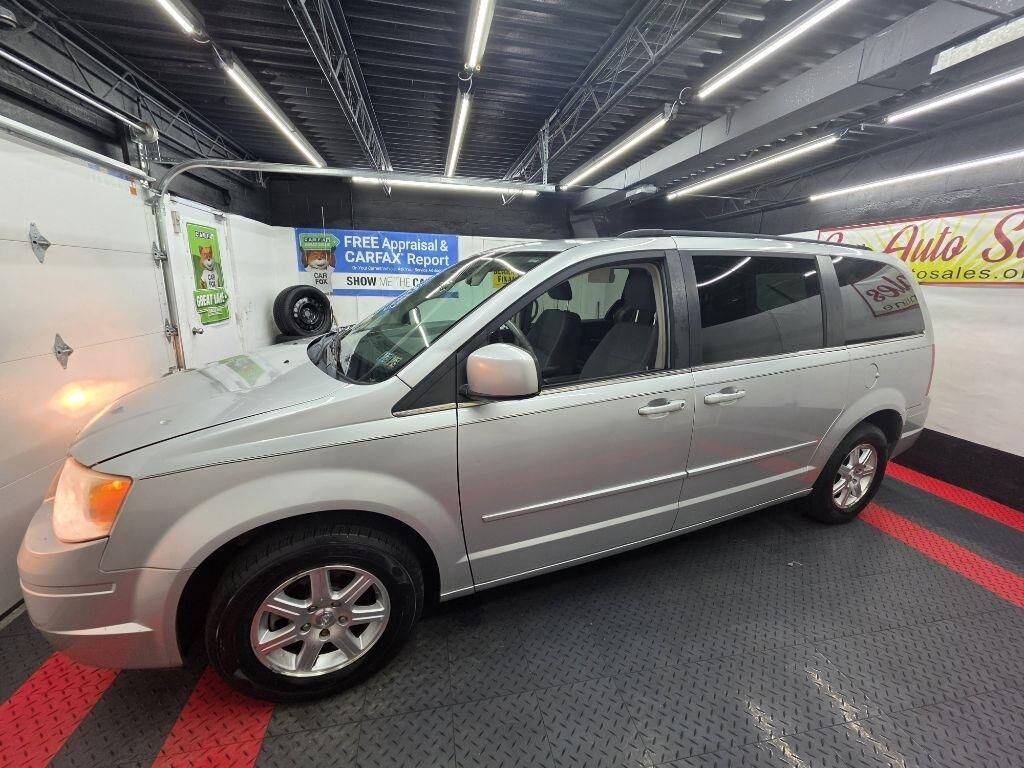 2008 CHRYSLER Town and Country
