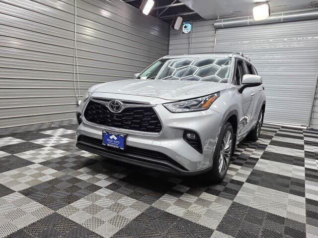 2021 TOYOTA Highlander