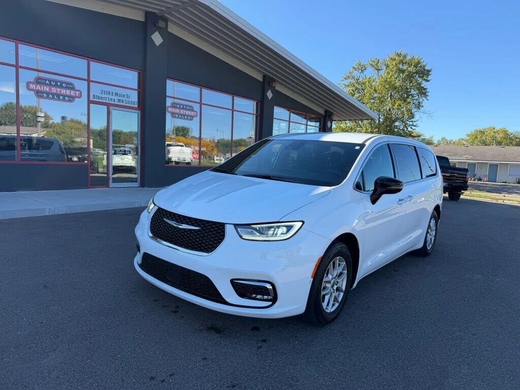 2025 CHRYSLER Pacifica