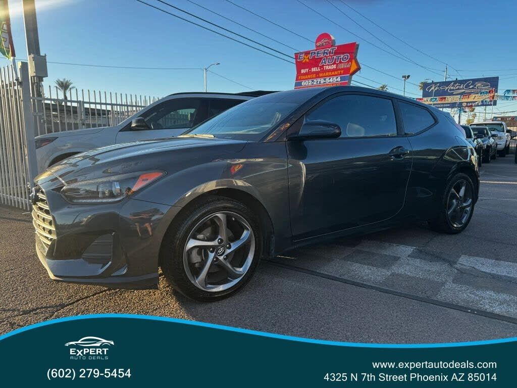 2019 HYUNDAI Veloster