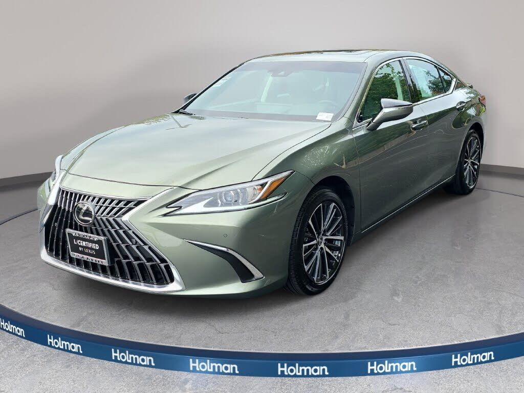 2025 LEXUS ES
