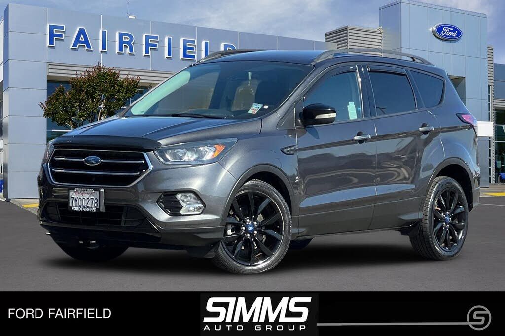 2017 FORD Escape