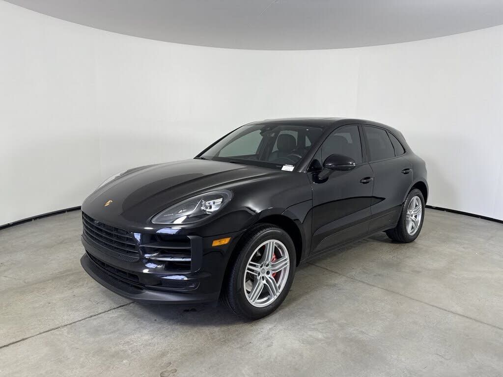 2020 PORSCHE Macan