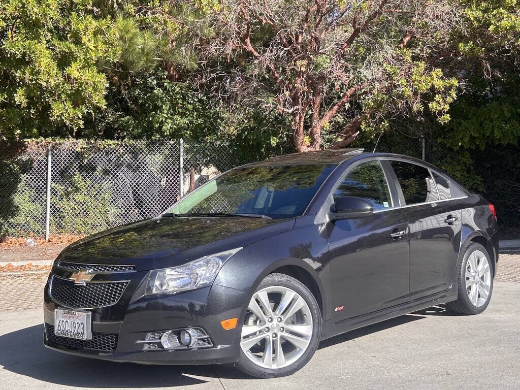 2011 CHEVROLET Cruze