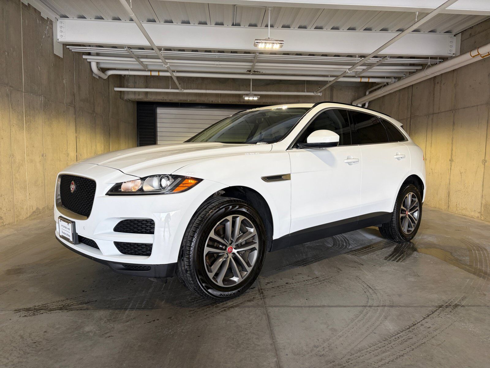 2020 JAGUAR F-Pace