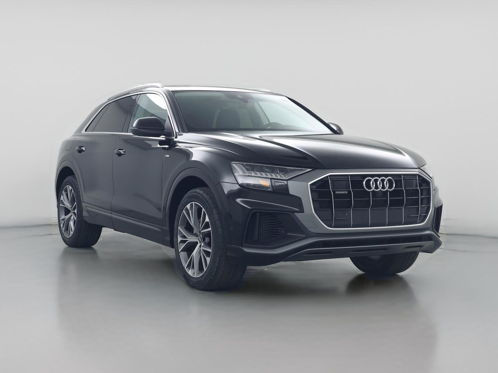 2023 AUDI Q8