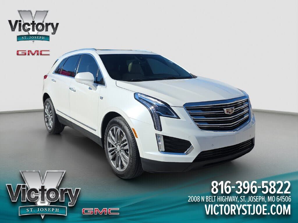 2017 CADILLAC XT5