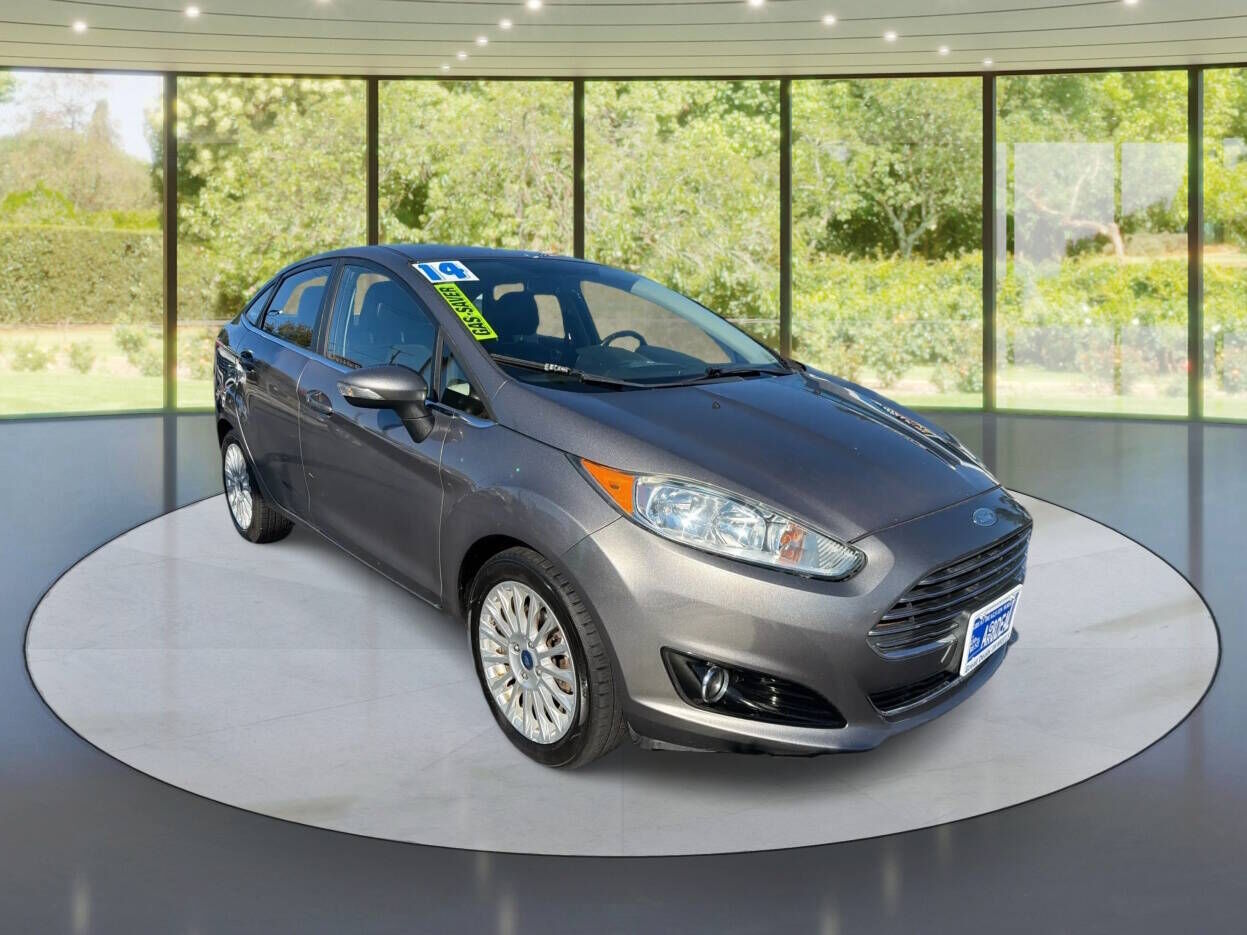 2014 FORD Fiesta