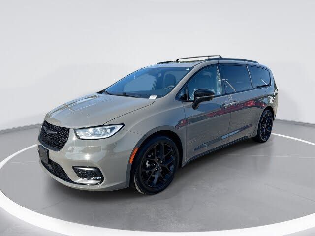 2025 CHRYSLER Pacifica