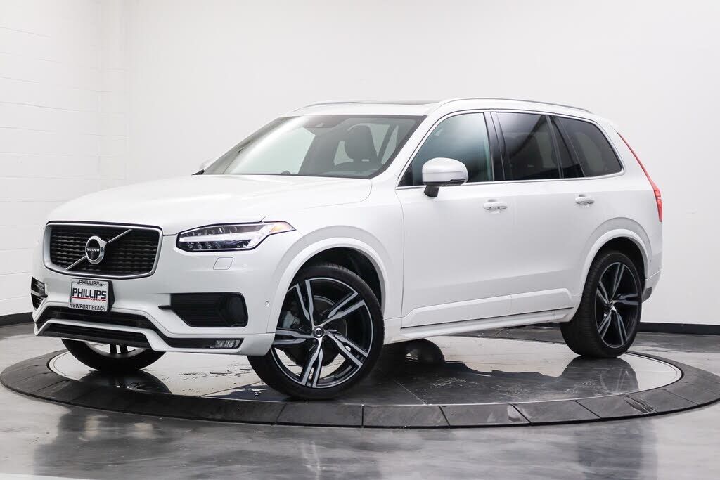 2017 VOLVO XC90