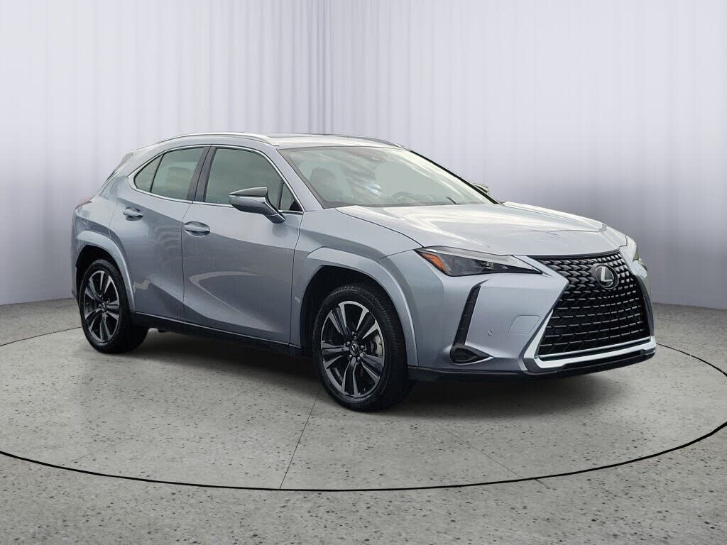 2024 LEXUS UX