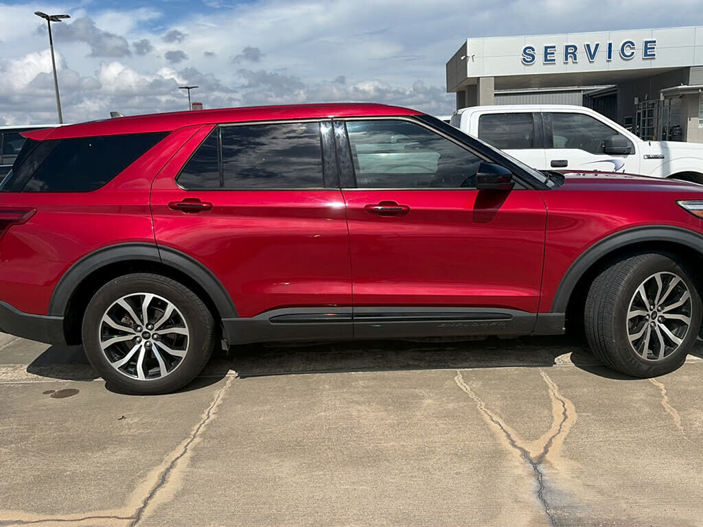 2022 FORD Explorer