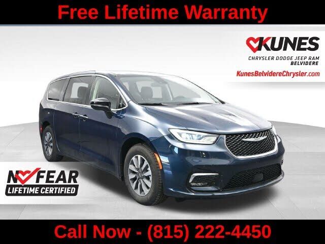 2024 CHRYSLER Pacifica