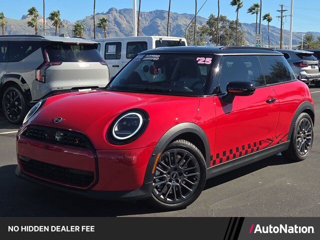 2025 MINI Hardtop